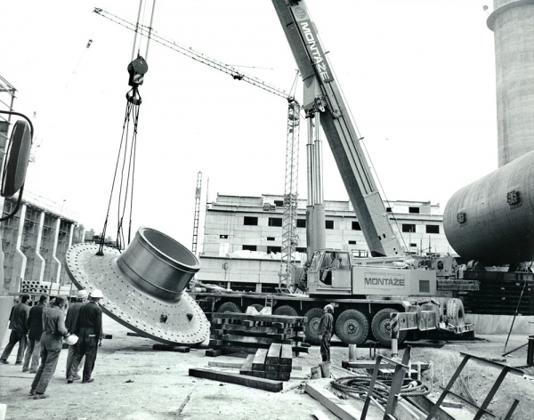 1988 - assembly of raw material mill